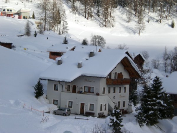 Foto esterno in inverno Dolomieu