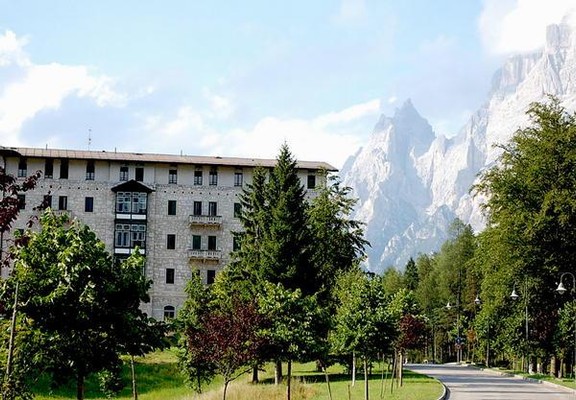 Foto esterno Hotel TH Borca - Park Des Dolomites