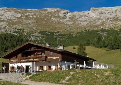 Photo exteriors Rifugio-Hotel Prato Piazza / Hütten-Hotel Plätzwiese