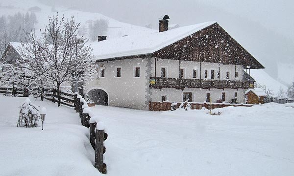Foto invernale di presentazione Appartamenti in agriturismo Durnwalder Reinhold