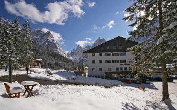 Photo exteriors Hotel Dolomitenhof & Chalet Alte Post