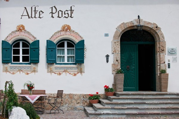 Photo exteriors Hotel Dolomitenhof & Chalet Alte Post