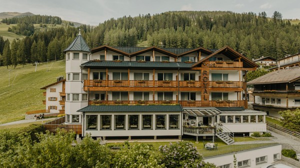 Photo exteriors B&B-Hotel Royal