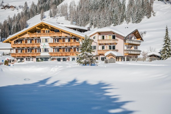 Photo exteriors Hotel Waldheim