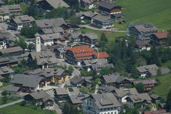 La posizione Garni-Hotel + Appartamenti Edelweiss Sesto - Moso