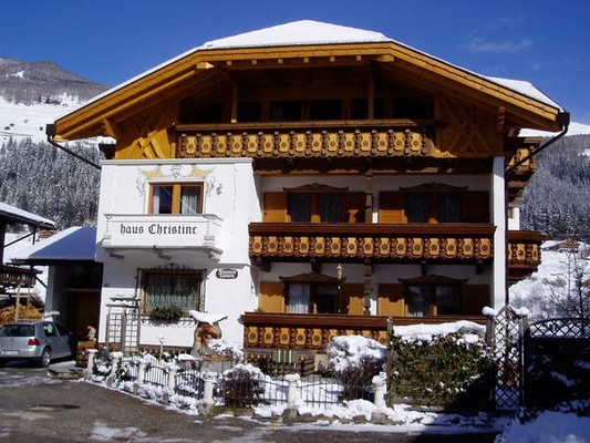 Foto Außenansicht Zimmer + Ferienwohnungen Haus Christine
