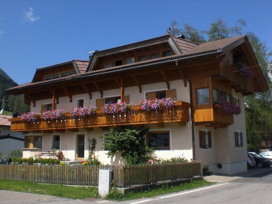 Photo exteriors Rooms with breakfast Tschurtschenthaler Anna