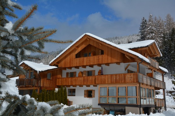 Photo exteriors Rooms + Apartments Haus Ortner