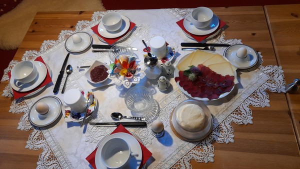 The breakfast Farmhouse B&B + Apartments Bühlerhof