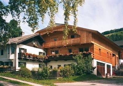 Foto Außenansicht Zimmer + Ferienwohnungen Obermichelerhof