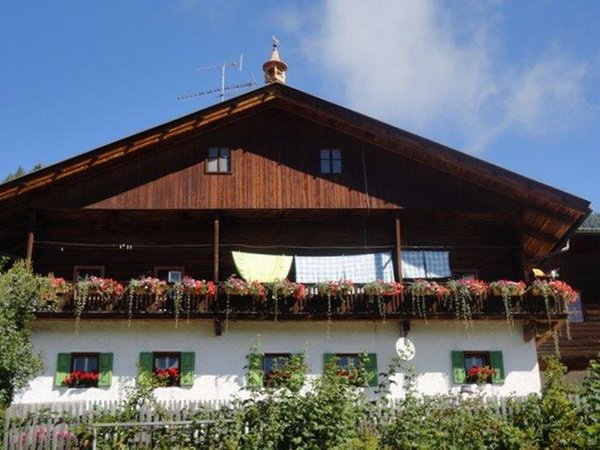Photo exteriors in summer Innerrauthof