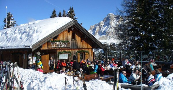 Foto invernale di presentazione Rifugio La Fraina