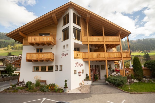 Photo exteriors B&B + Apartments Riega