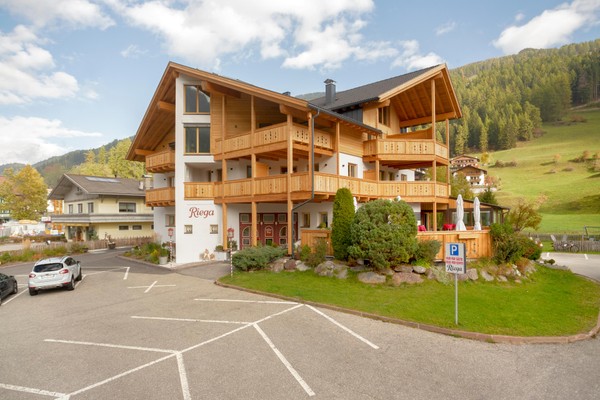 Photo exteriors B&B + Apartments Riega