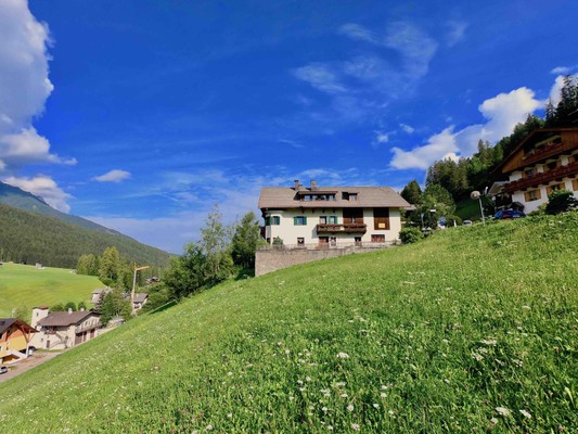 Foto Außenansicht Ferienwohnungen auf dem Bauernhof Kirchhof