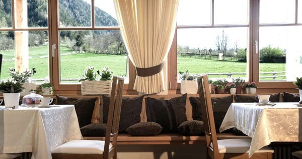 The restaurant Caminata / Kematen (Valle di Tures / Tauferer Tal) Chalet Rasteck