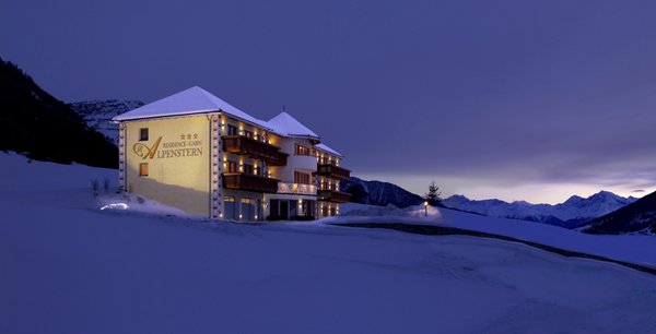 Foto esterno in inverno Alpenstern
