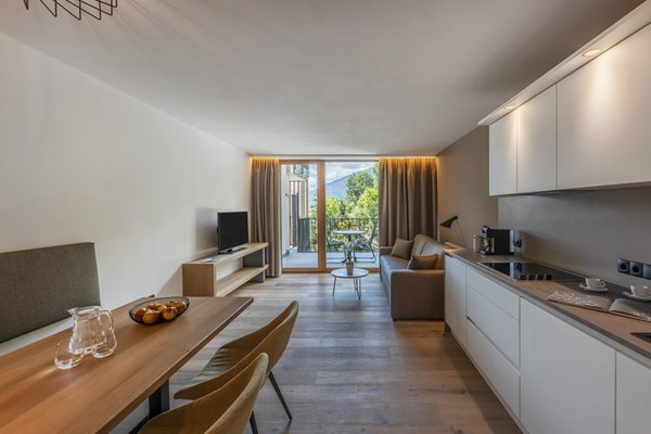 Photo of the kitchen Aparthotel Maraias – Luxury Suites & Apartments