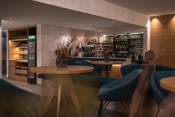 Foto del bar Aparthotel Maraias – Luxury Suites & Apartments