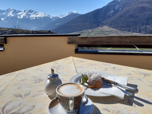 La colazione Hotel Margun - living&room