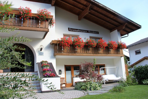Foto Außenansicht Residence Haus Hubertus