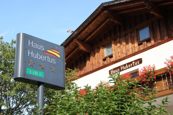 Foto Außenansicht Residence Haus Hubertus