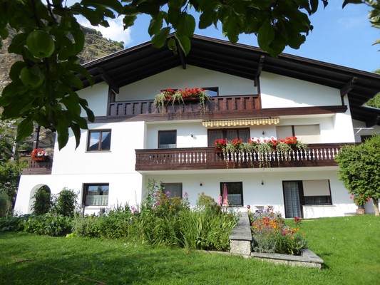 Foto esterno Appartamenti Wallnöfer