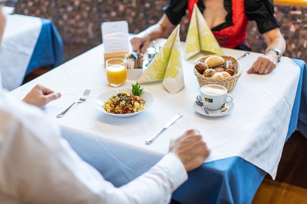 The breakfast Garni (B&B) Glurnserhof