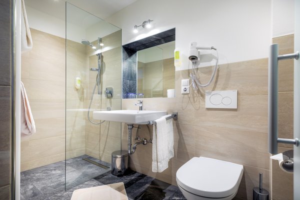 Foto del bagno Hotel Chavalatsch