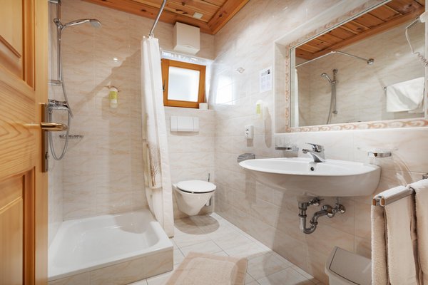 Foto del bagno Hotel Chavalatsch