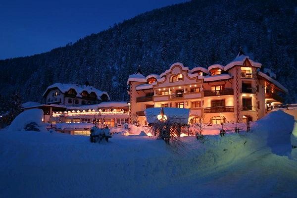 Foto Außenansicht Wellnesshotel Post