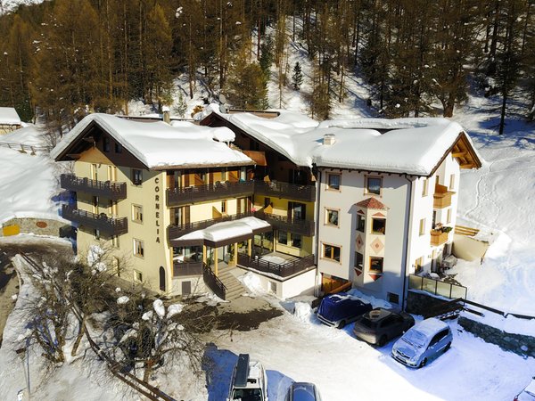 Foto invernale di presentazione Hotel Cornelia