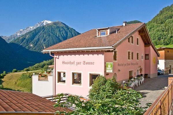 Photo exteriors Hotel Zur Sonne