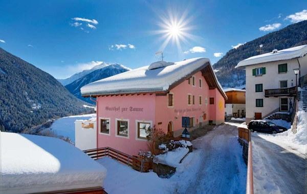 Photo exteriors Hotel Zur Sonne