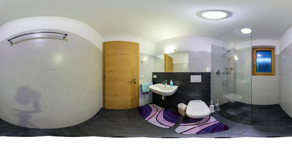 Foto del bagno Appartamenti in agriturismo Größhof