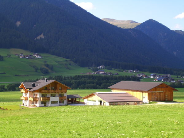 Photo exteriors Farmhouse apartments Untersieglerhof