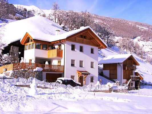 Photo exteriors Apartments Auhaus