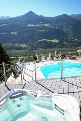 Foto della piscina all'aperto
