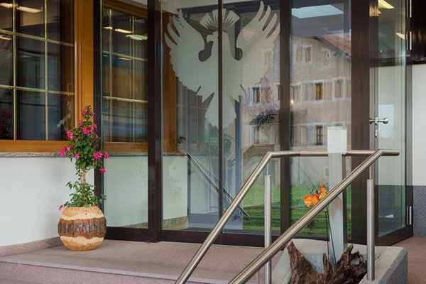 Foto esterno Hotel Schwarzer Adler