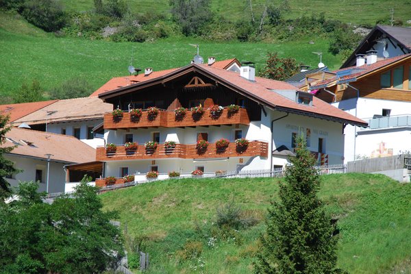 Foto esterno in estate Neu Graun