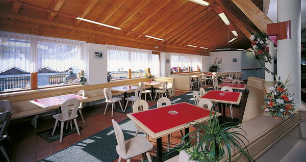 The restaurant San Valentino alla Muta / St. Valentin auf der Haide Mountain Hut-Hotel Malga San Valentino / Haideralm