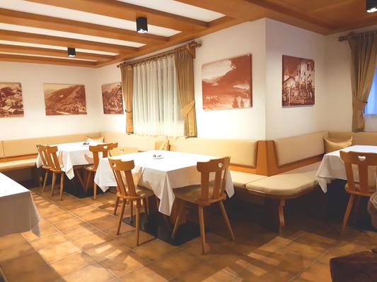 Il ristorante San Valentino alla Muta b&b apartments Monika