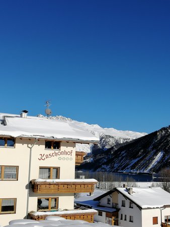 Foto invernale di presentazione Appartamenti in agriturismo Kaschonhof