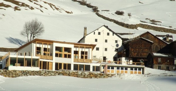 Foto esterno Appartamenti in agriturismo Haus Larix