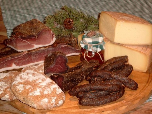 Ferienwohnungen auf dem Bauernhof Tendershof Obervinschgau - Reschenpass