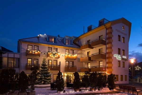 Foto esterno Hotel Engel