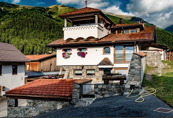 Foto Außenansicht Residence Alpenschlössl