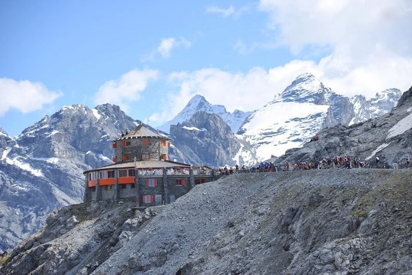 Foto esterno Albergo Tibet