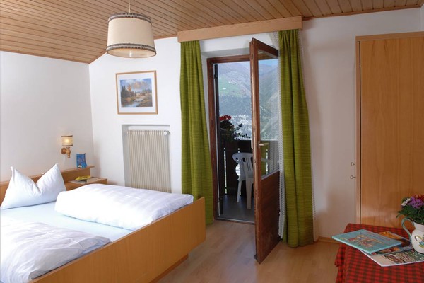 Foto vom Zimmer Ferienwohnungen auf dem Bauernhof Sonnwarthof
