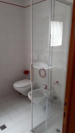 Foto vom Bad Ferienwohnungen Casa Salvan